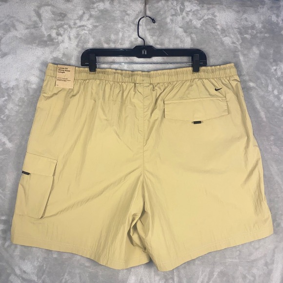 Nike Mens Cargo Shorts Khaki Tan Loose Fit XX Large HJ0677 297 NWT Gift - Picture 3 of 8